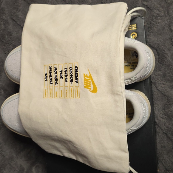 Nike Dunk Low Craft, White and Cream Sneakers - Picture 10 of 11